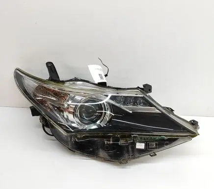 Toyota Auris E180 Headlight/headlamp 8113002J71 89909426
