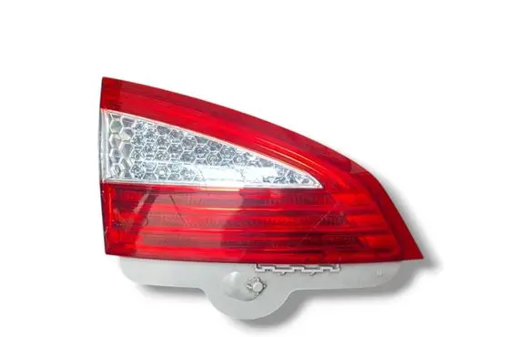 Ford Mondeo MK IV Tailgate rear/tail lights 7S71-13A603-B