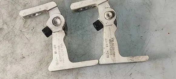 Audi A1 Front door hinges set 8X0831404B 391101S