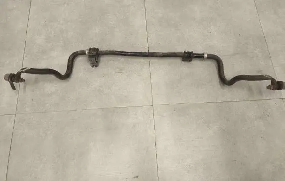 Nissan Leaf I (ZE0) Front anti-roll bar/sway bar