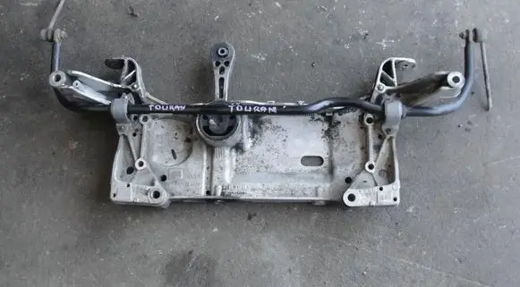 Volkswagen PASSAT B6 Front bumper support beam 1K0199369G
