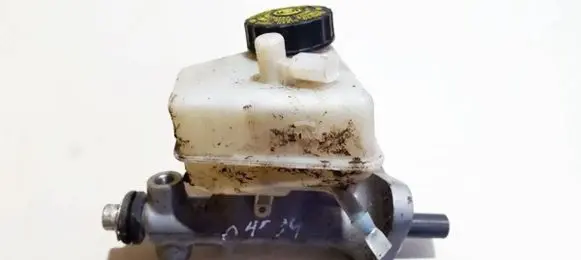 Mercedes-Benz C W203 Master brake cylinder