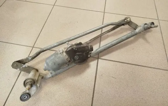 Land Rover Range Rover Sport L494 Front wiper linkage and motor CPLA17500AD