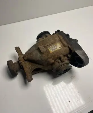 BMW 5 E60 E61 Rear differential 264 7560587 756486702