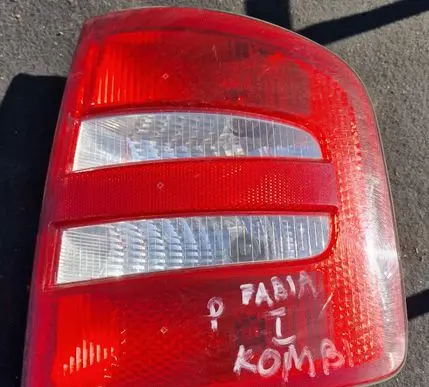 Skoda Fabia Mk1 (6Y) Rear/tail lights 6Y9945096B
