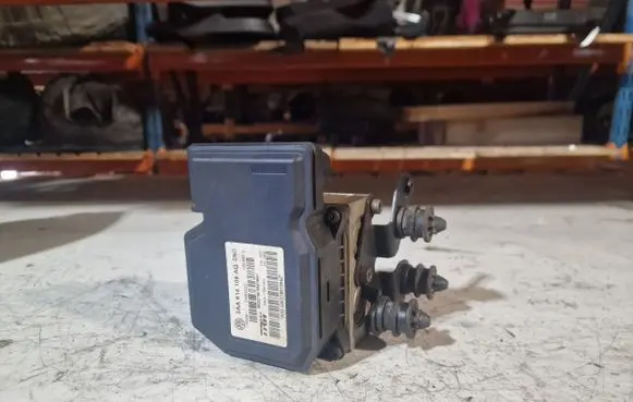 Volkswagen PASSAT B7 ABS Pump 3AA614109AQ