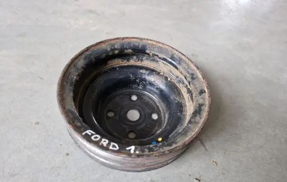 Ford Ranger Water pump pulley 