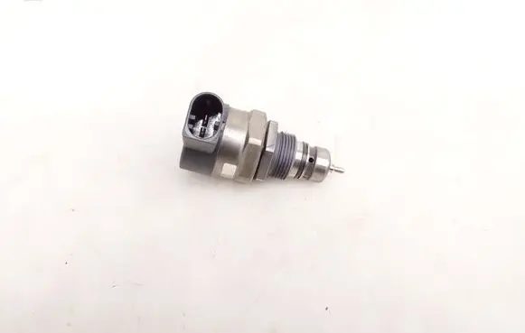 Mini One - Cooper F56 F55 Fuel pressure regulator 0281002949 28398967