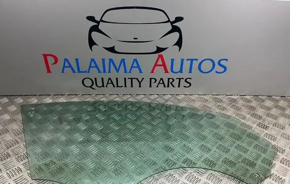 Audi A4 S4 B8 8K Front door window glass four-door E000199