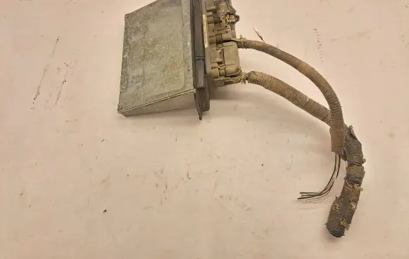 Jaguar S-Type Engine control unit/module XR8A12A650QGA XW4F12A696BC