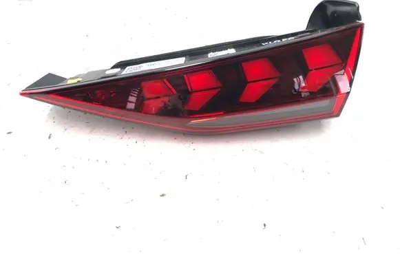 Audi A3 8Y Tailgate rear/tail lights 8Y0945308A