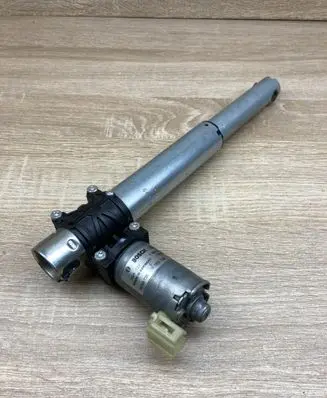 BMW 5 F10 F11 Seat belt adjustment motor 9168756 0390204012