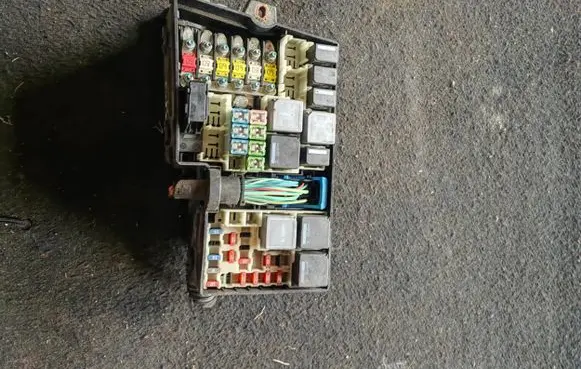 Ford Kuga I Fuse module
