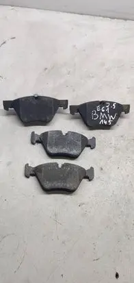 BMW 5 E60 E61 Brake pads (front) 