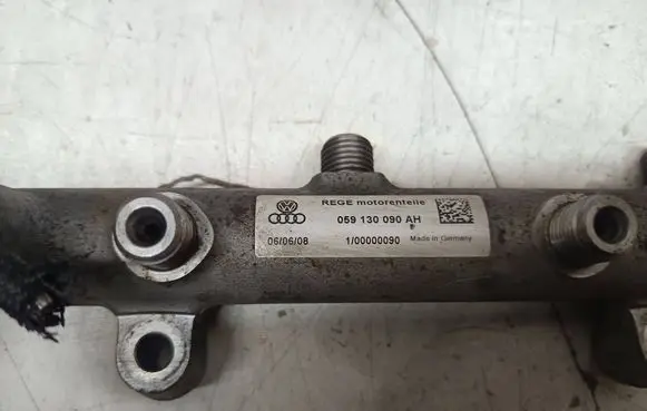 Audi A5 8T 8F Fuel injection high pressure pump 0445010611 059130755AB