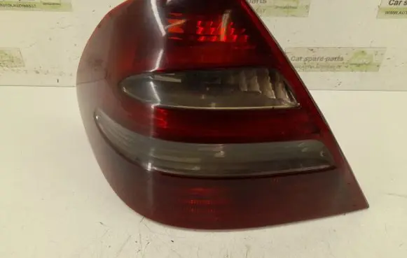 Mercedes-Benz E W211 Rear/tail lights 2118200364