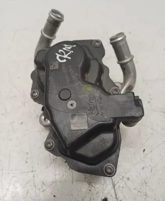 Volkswagen Golf VII EGR valve 04L131501S