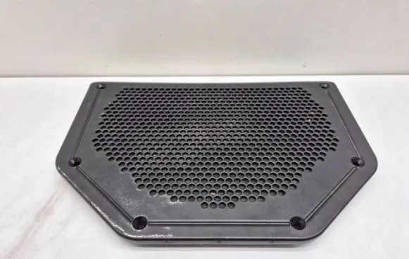BMW 3 E90 E91 Subwoofer grill/trim 6925337 65136925337