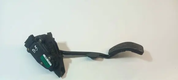 Volkswagen PASSAT B5 Accelerator throttle pedal 6PV00802609 8D2721523B
