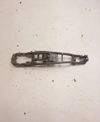Mercedes-Benz E W124 Front door exterior handle/bracket 