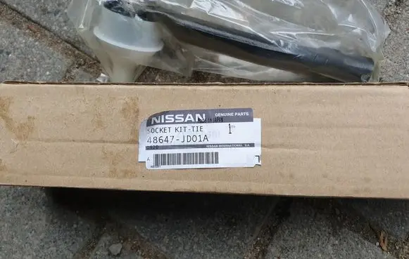 Nissan Qashqai Steering tie rod end 48647JD01A