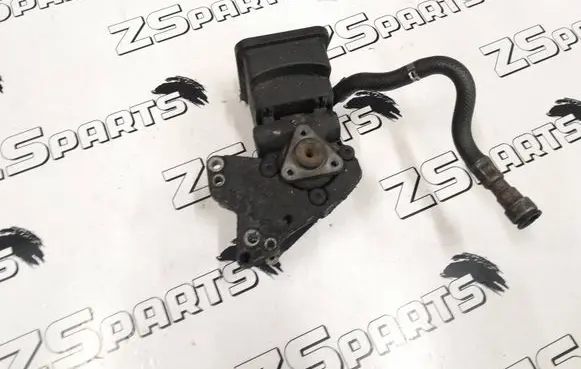BMW 5 E39 Power steering pump 32411095749
