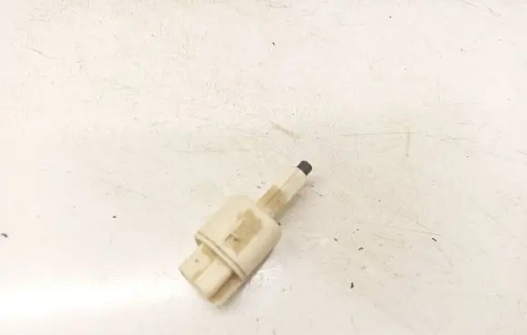 Toyota Avensis T250 Brake pedal sensor switch 