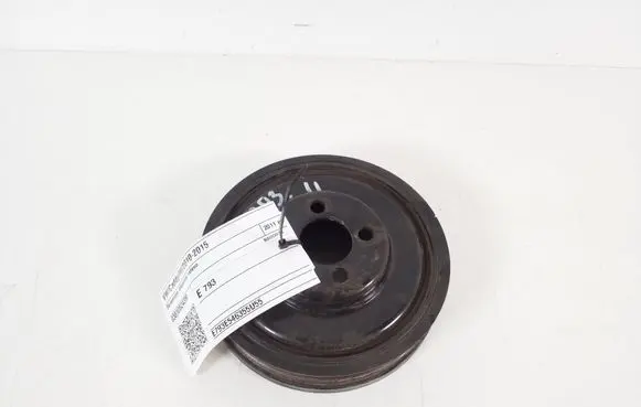 Volkswagen Caddy Crankshaft pulley 038105243M