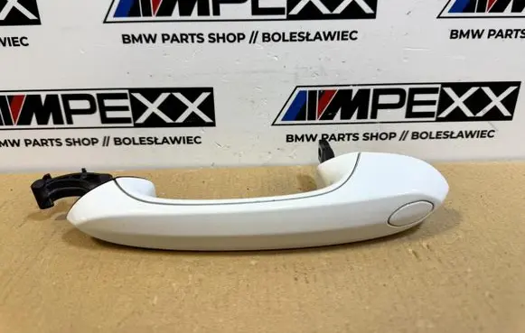 BMW X3 G01 Front door exterior handle 7470567