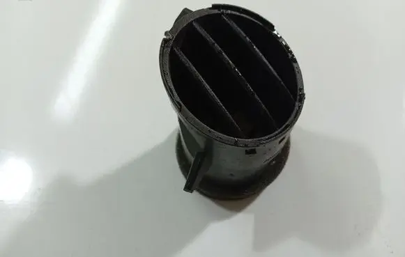 Mitsubishi Colt Dash center air vent grill MR951758