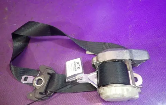 Peugeot 107 Front seatbelt 7P1170-P