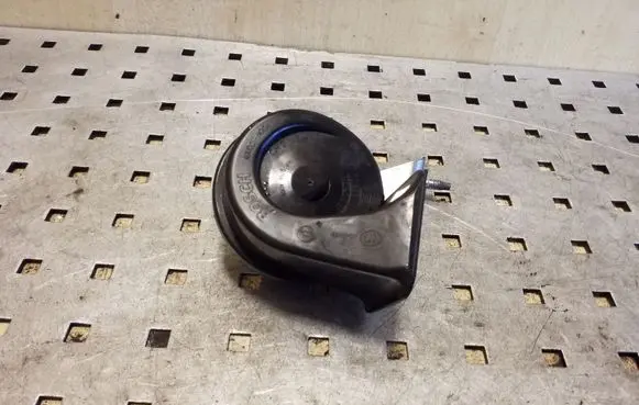 BMW X3 E83 Horn signal 024148