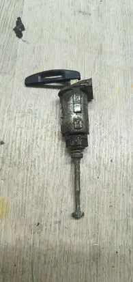 Renault Laguna III Front door lock (next to the handle) 501992
