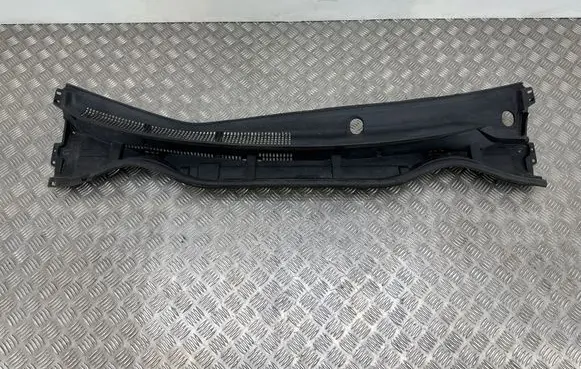 Toyota Auris E180 Wiper trim 5570802470