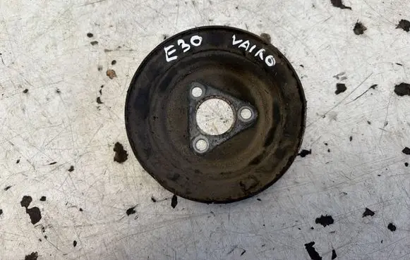 BMW 3 E30 Power steering pump pulley