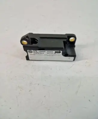Volkswagen PASSAT B5 Airbag deployment crash/impact sensor 1J0909606N
