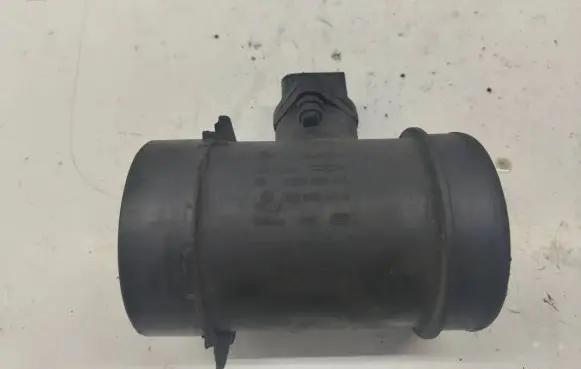 Audi A4 S4 B5 8D Mass air flow meter 059906461B 0281002403