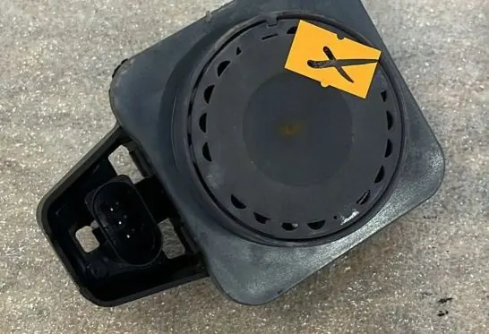 Volkswagen PASSAT B8 Alarm system siren 5Q0951605B