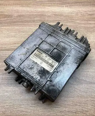 Renault Scenic I Engine control unit/module ECU 7700109621 0281001809 USED
