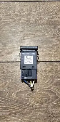 Windscreen/window heater switch