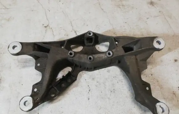 Audi A4 S4 B9 Gearbox mounting bracket 8W0399262AD