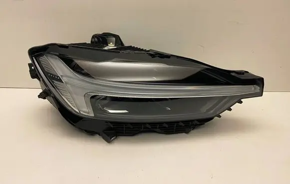 Volvo XC60 Headlight/headlamp 32404710 05102322