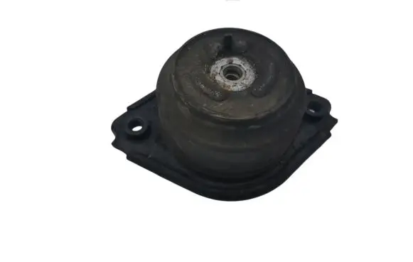 Mercedes-Benz ML W164 Engine mount bracket A2512403117