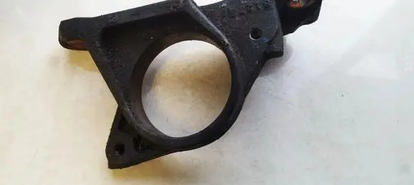 Nissan X-Trail T31 Engine mounting bracket 8127ab