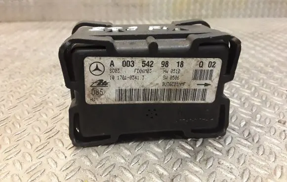 Mercedes-Benz CLK A209 C209 Yaw turn rate sensor 0035429818 A0035429818