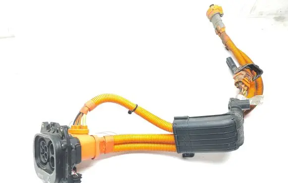 Fiat 500E Electric car charge socket 52191226 25052020 02022021