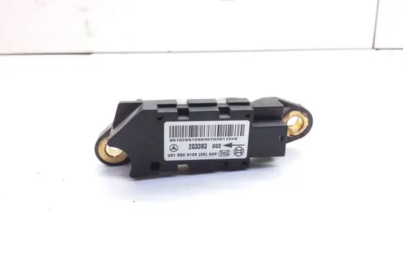 Mercedes-Benz E W211 Airbag deployment crash/impact sensor 0018209126 203393