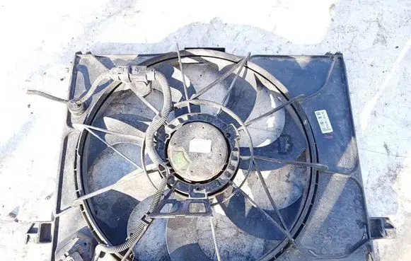KIA Carens II Radiator cooling fan shroud 00s3a2395