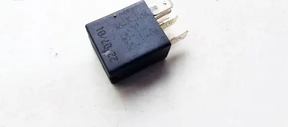 Renault Scenic I Other relay 7700414484