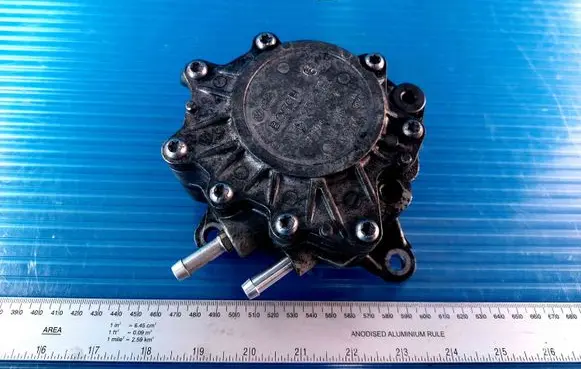 Audi A3 S3 A3 Sportback 8P Vacuum pump 03G145209